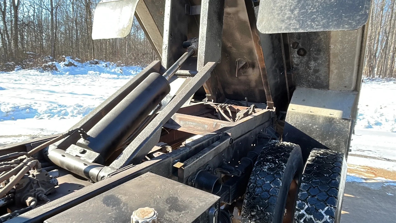 Ford F-750 Regular Cab 2WD DRW 2000