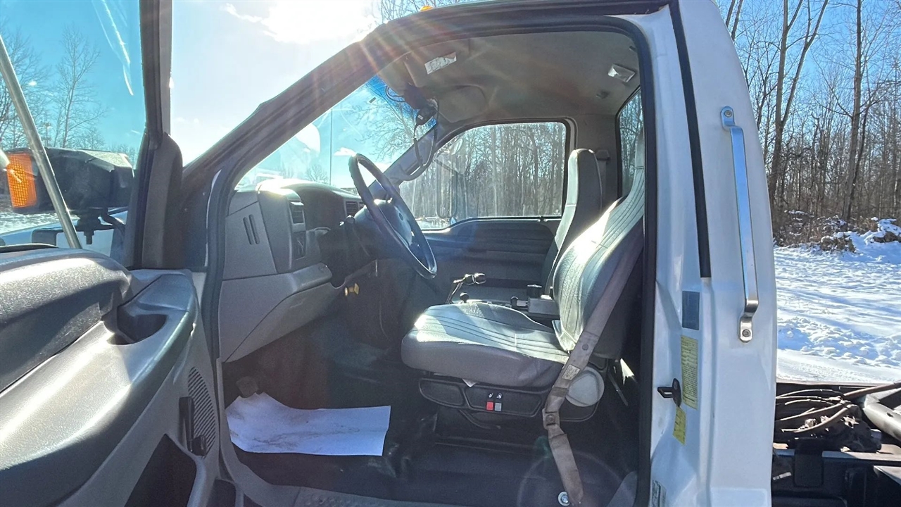 Ford F-750 Regular Cab 2WD DRW 2000