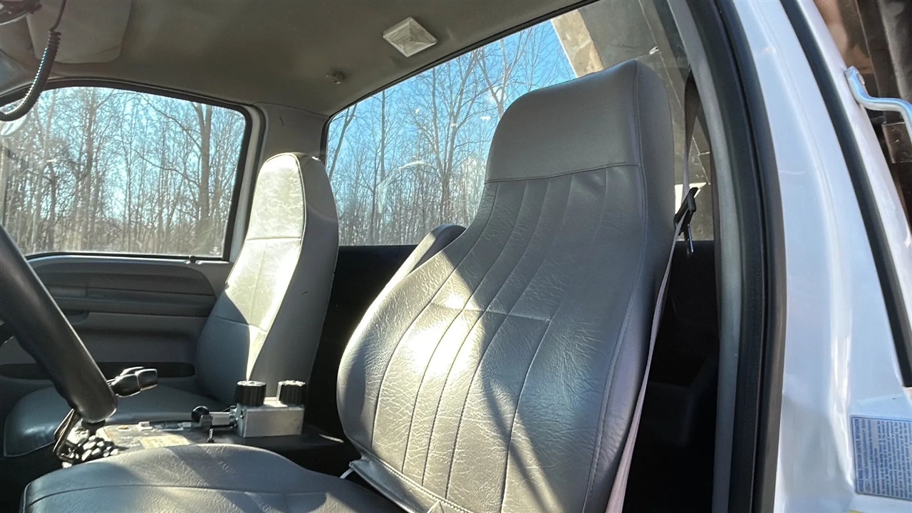 Ford F-750 Regular Cab 2WD DRW 2000