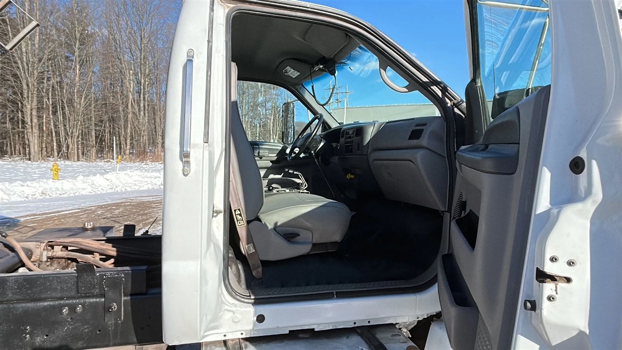 Ford F-750 Regular Cab 2WD DRW 2000