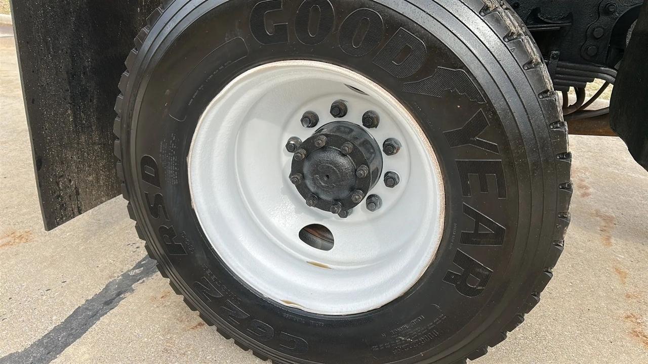 Ford F-750 Regular Cab 2WD DRW 2000