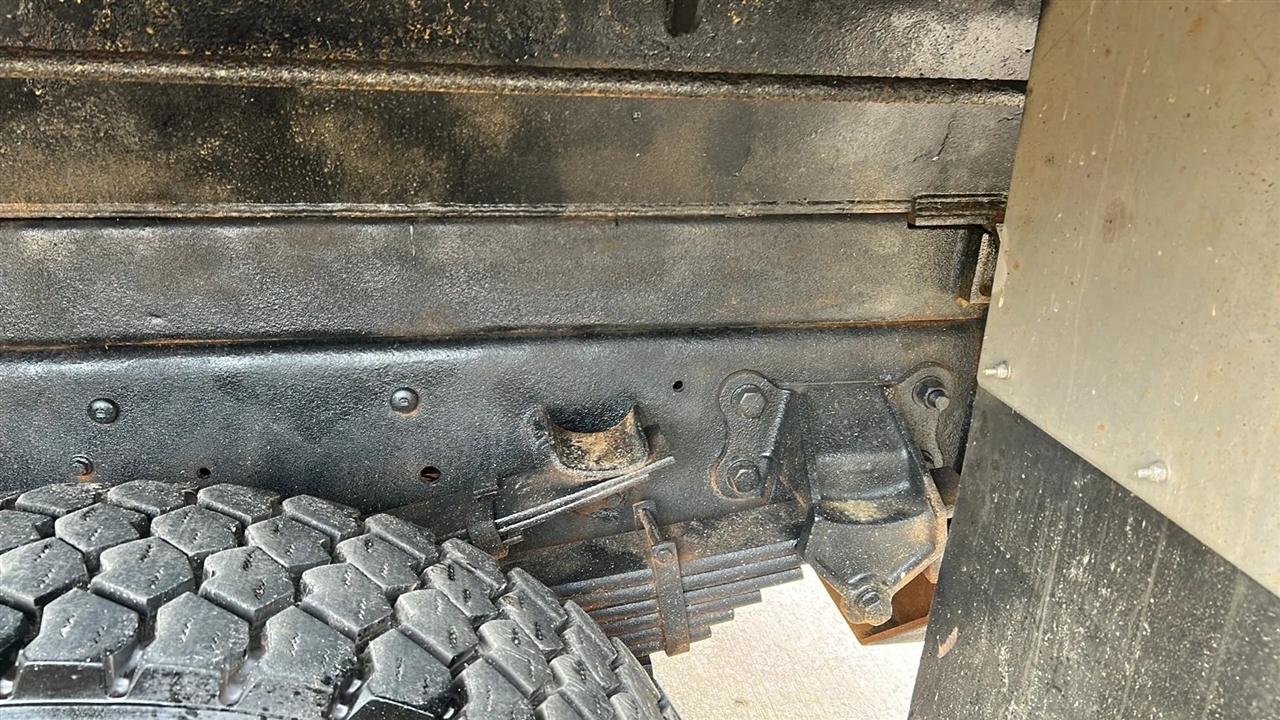 Ford F-750 Regular Cab 2WD DRW 2000