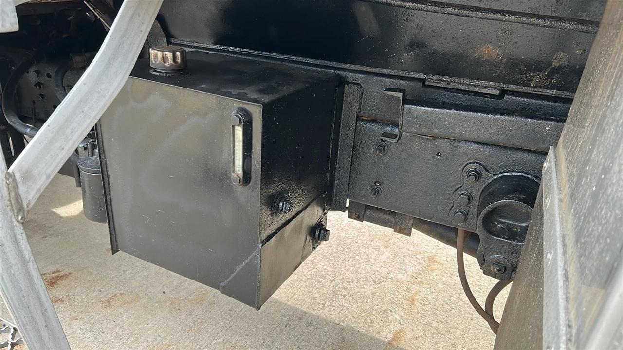 Ford F-750 Regular Cab 2WD DRW 2000