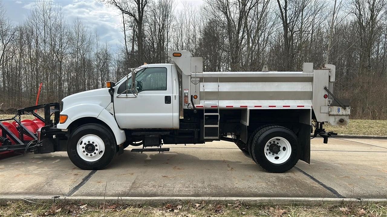 Ford F-750 Regular Cab 2WD DRW 2000