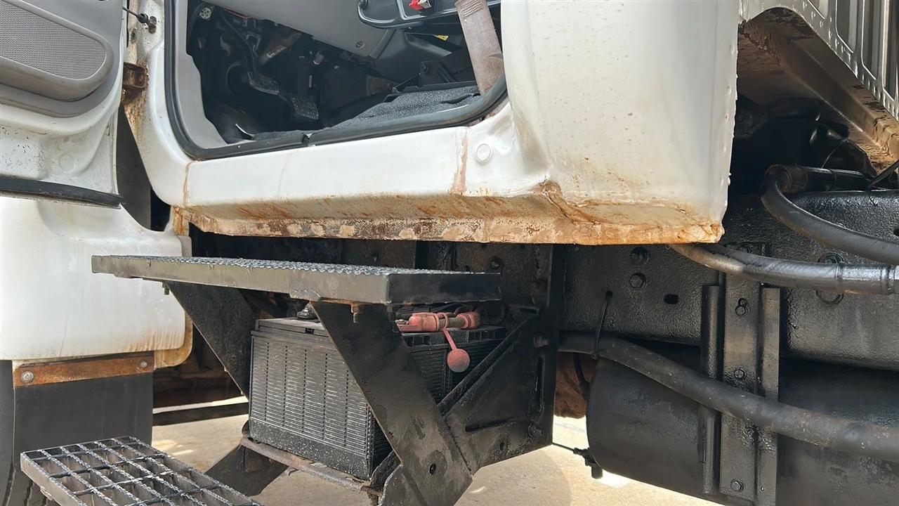 Ford F-750 Regular Cab 2WD DRW 2000