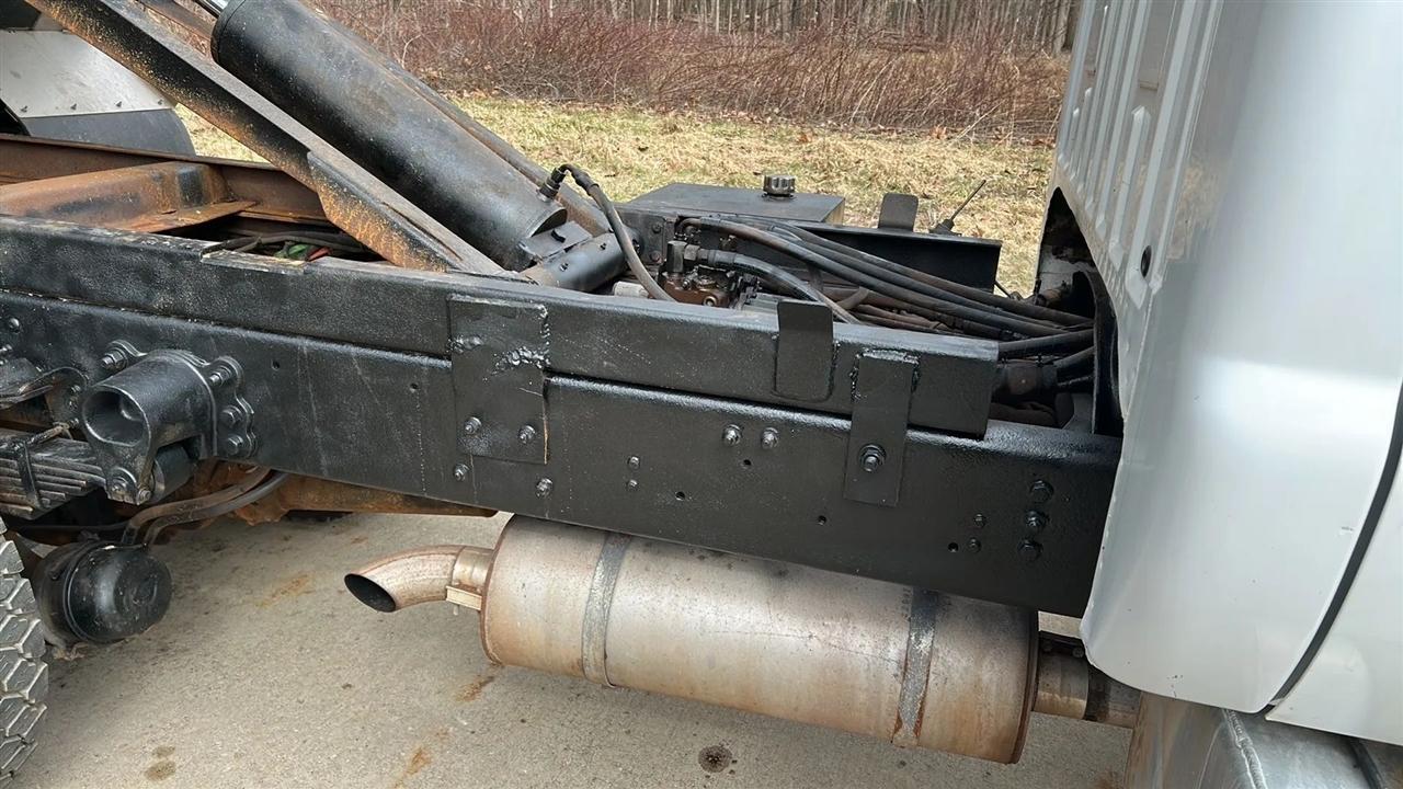 Ford F-750 Regular Cab 2WD DRW 2000