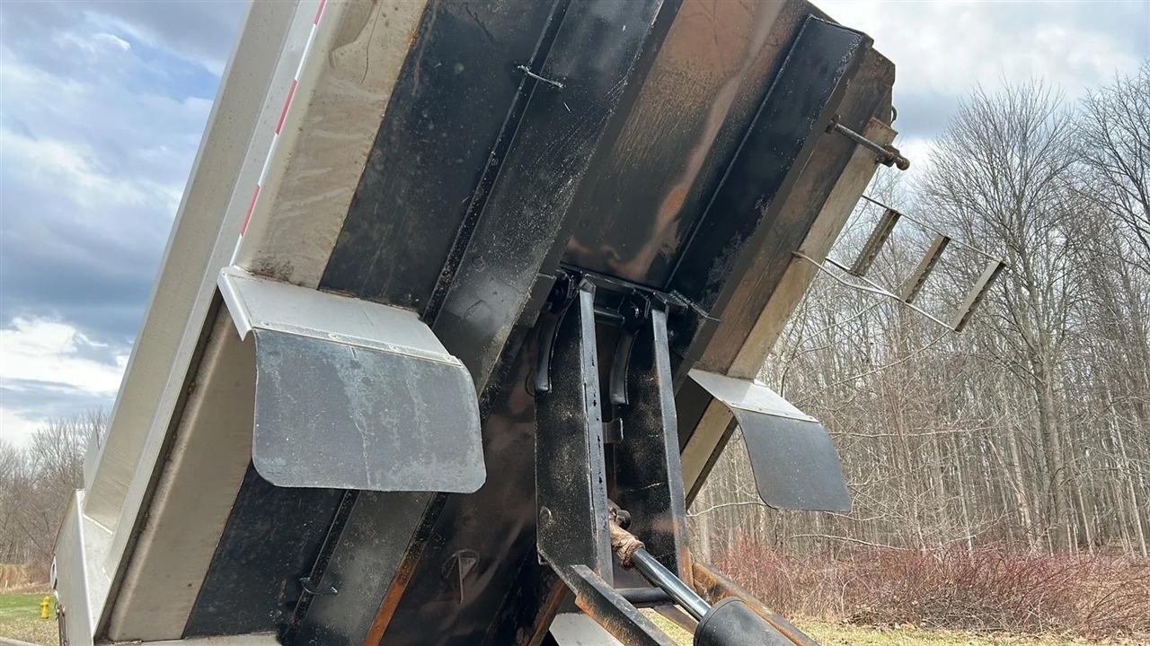 Ford F-750 Regular Cab 2WD DRW 2000