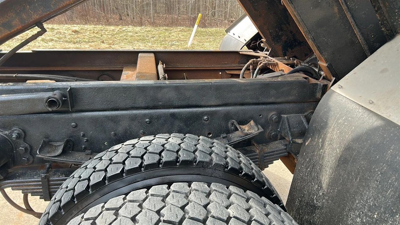 Ford F-750 Regular Cab 2WD DRW 2000