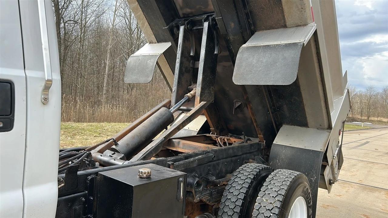 Ford F-750 Regular Cab 2WD DRW 2000