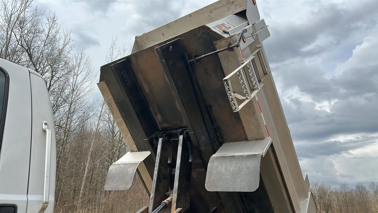 Ford F-750 Regular Cab 2WD DRW 2000