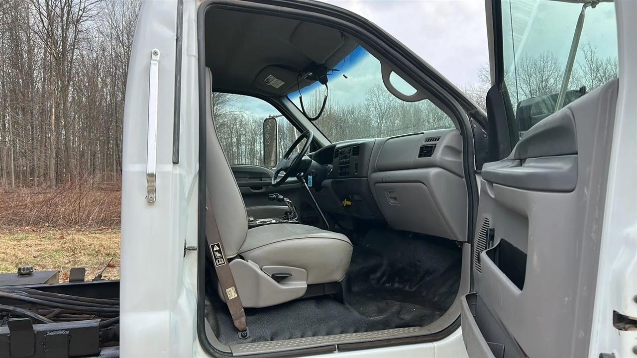 Ford F-750 Regular Cab 2WD DRW 2000