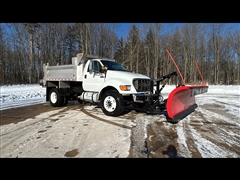 2000 Ford F-750 