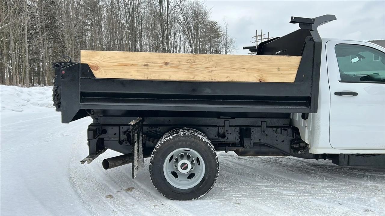 GMC Sierra 3500HD Base Long Box 4WD 2015