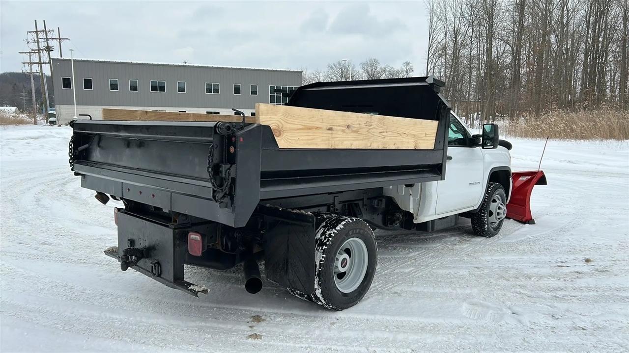 GMC Sierra 3500HD Base Long Box 4WD 2015