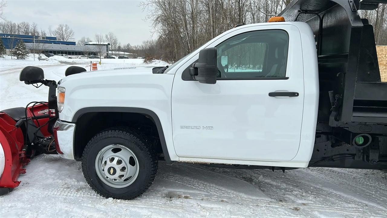 GMC Sierra 3500HD Base Long Box 4WD 2015