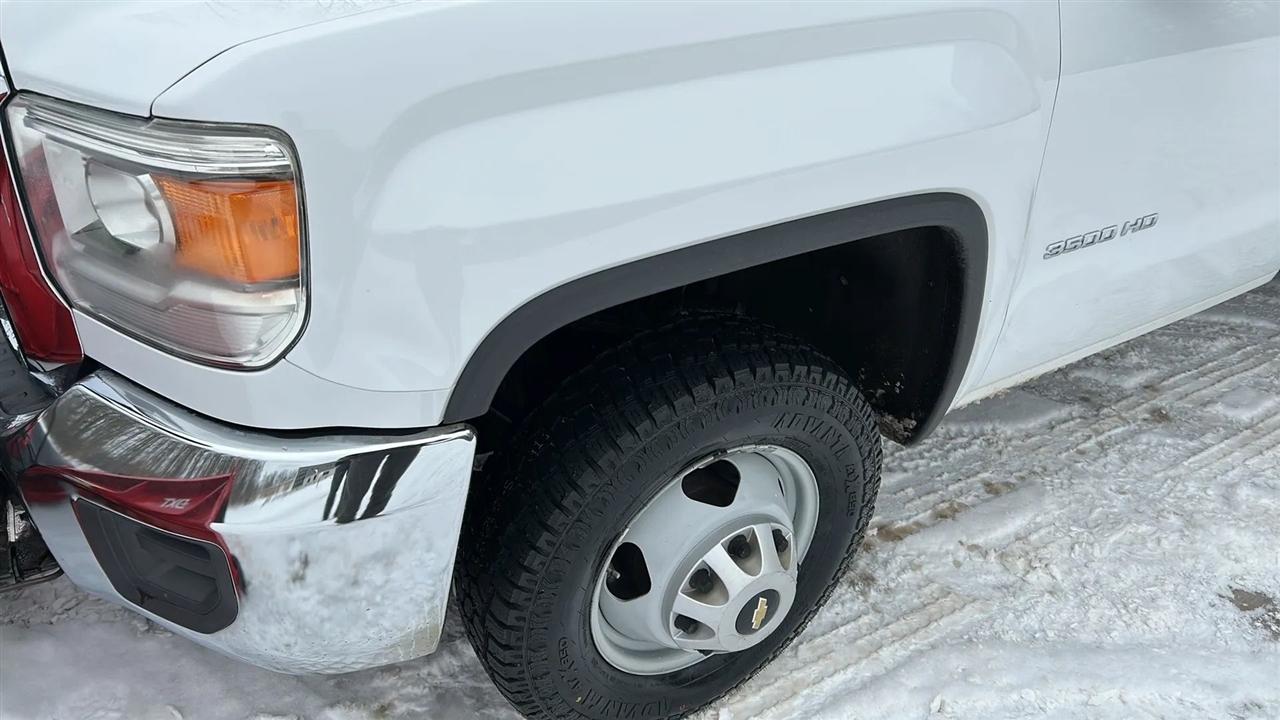 GMC Sierra 3500HD Base Long Box 4WD 2015