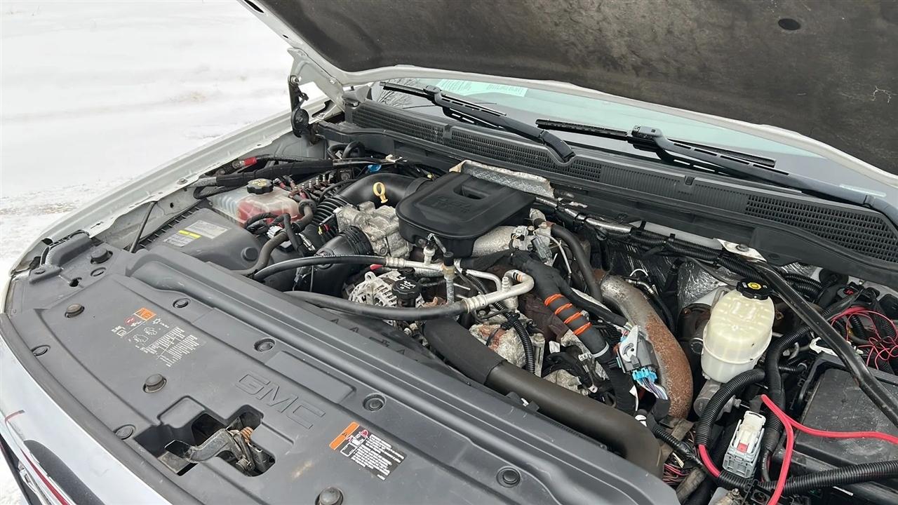 GMC Sierra 3500HD Base Long Box 4WD 2015