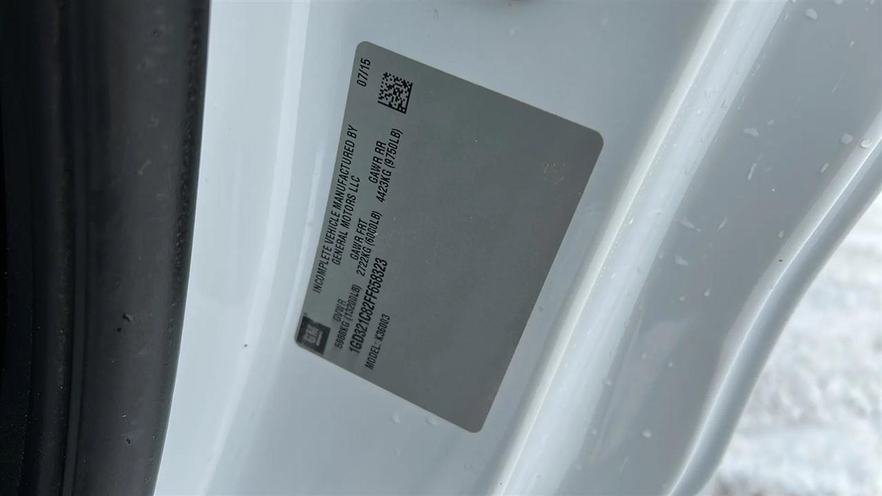 GMC Sierra 3500HD Base Long Box 4WD 2015