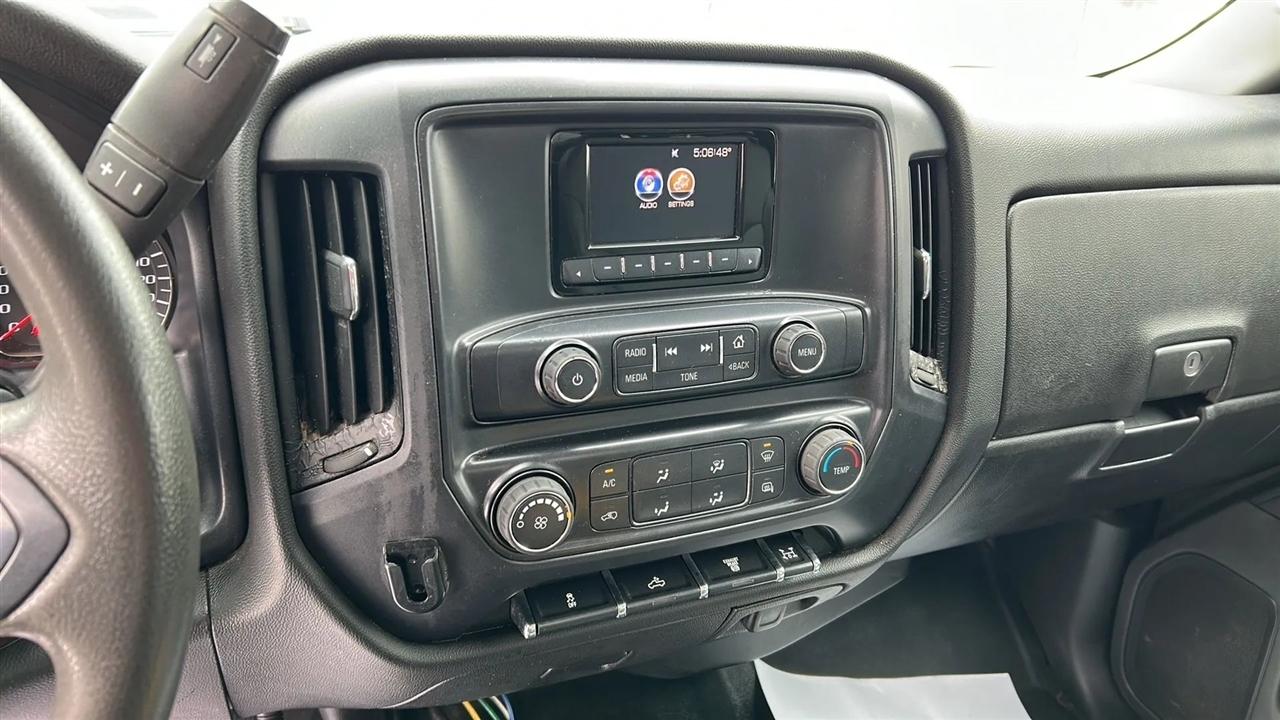 GMC Sierra 3500HD Base Long Box 4WD 2015