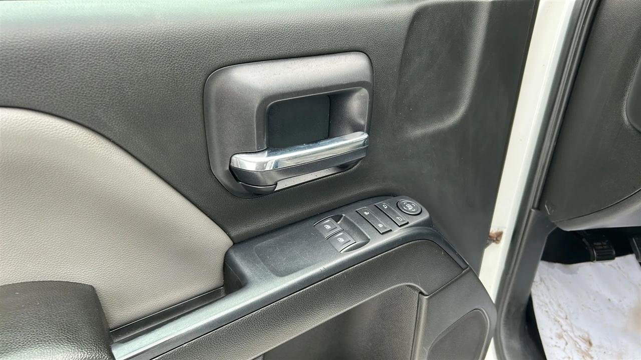 GMC Sierra 3500HD Base Long Box 4WD 2015