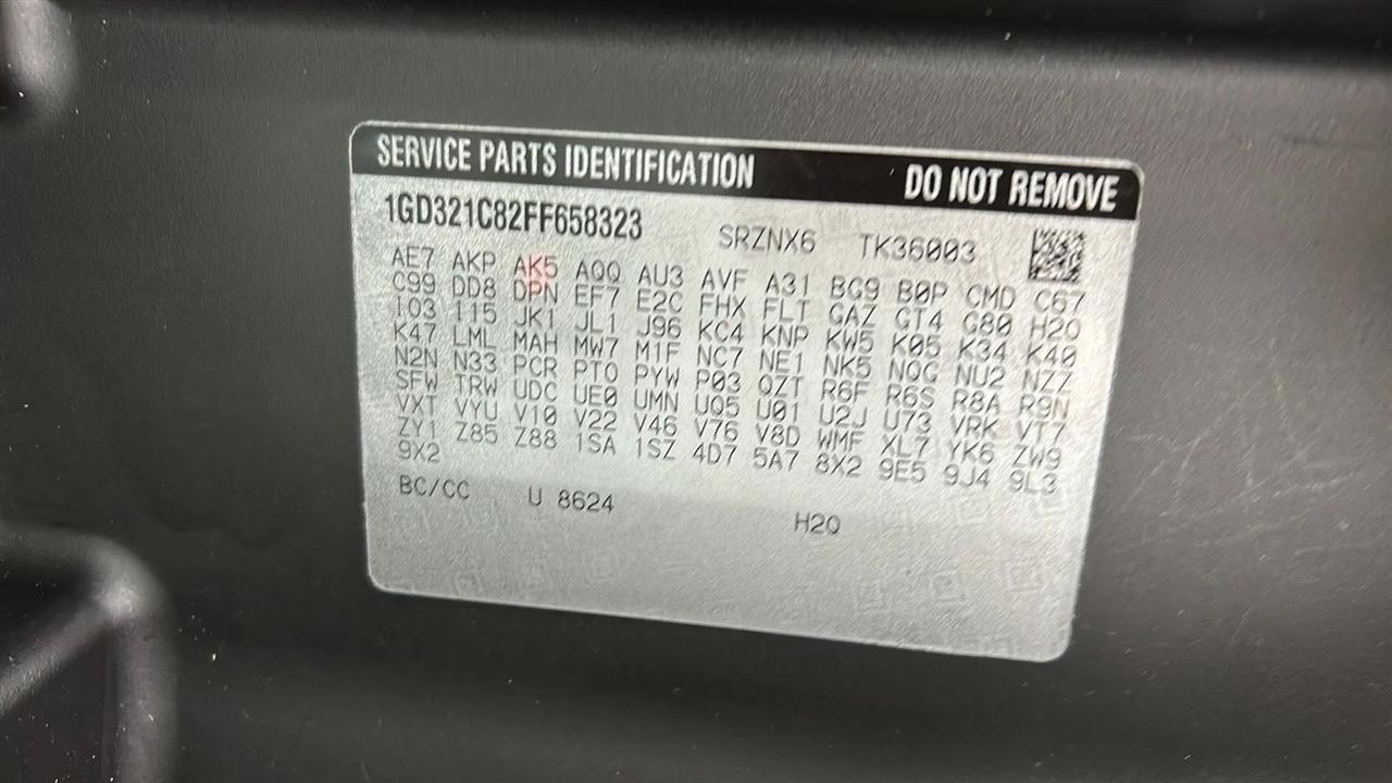 GMC Sierra 3500HD Base Long Box 4WD 2015