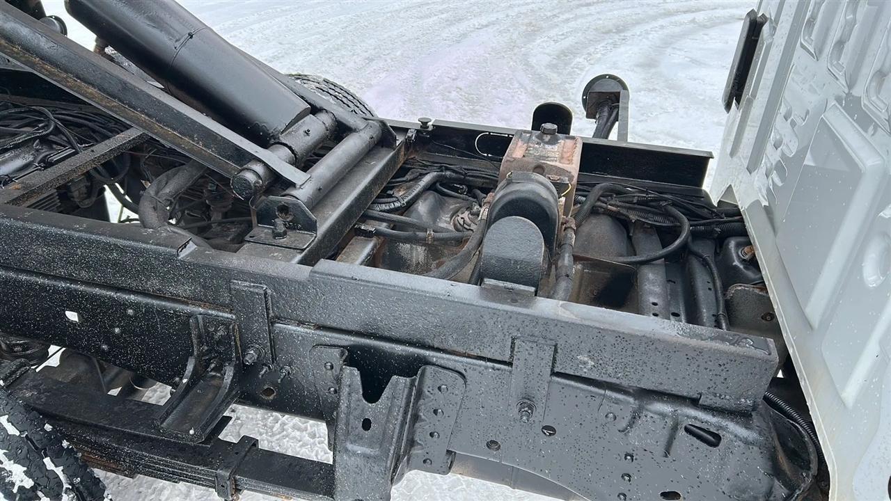 GMC Sierra 3500HD Base Long Box 4WD 2015