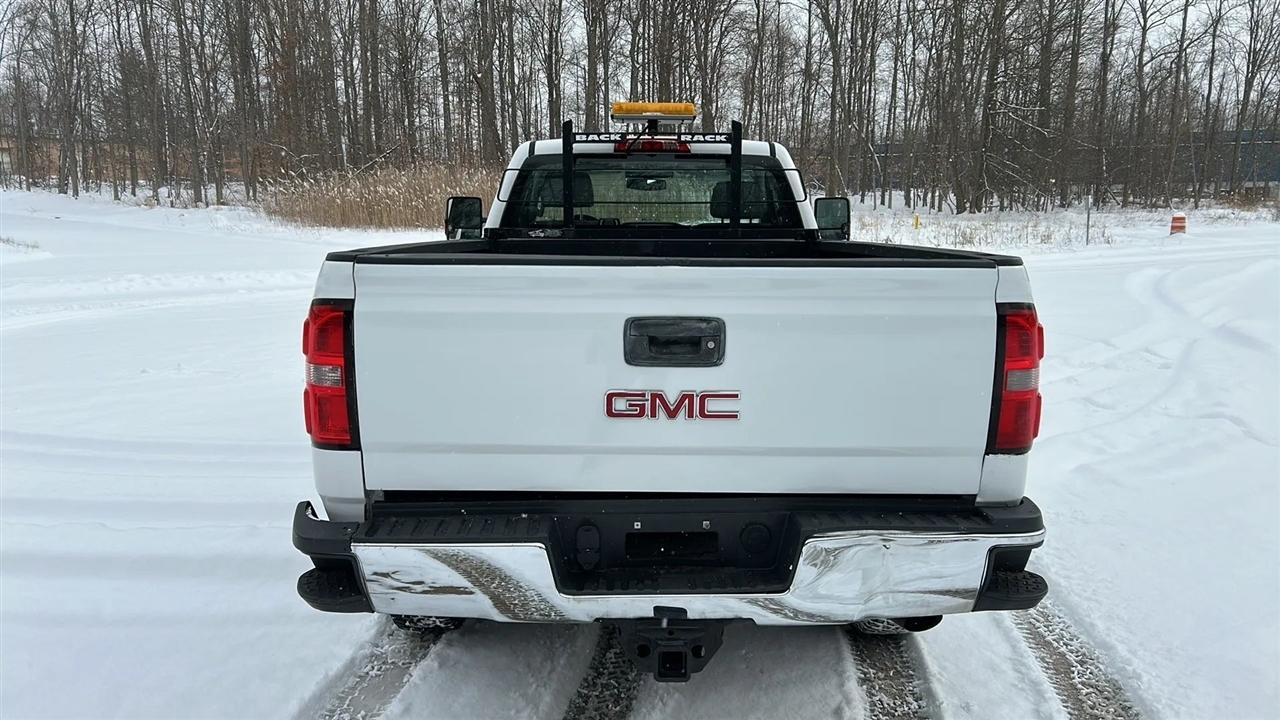 GMC Sierra 3500HD Base Long Box 4WD 2016