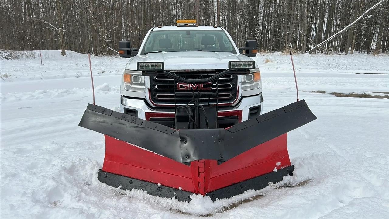 GMC Sierra 3500HD Base Long Box 4WD 2016