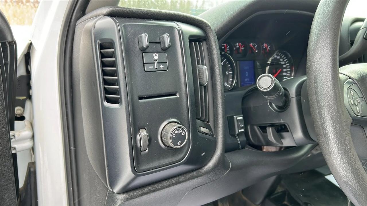 GMC Sierra 3500HD Base Long Box 4WD 2016