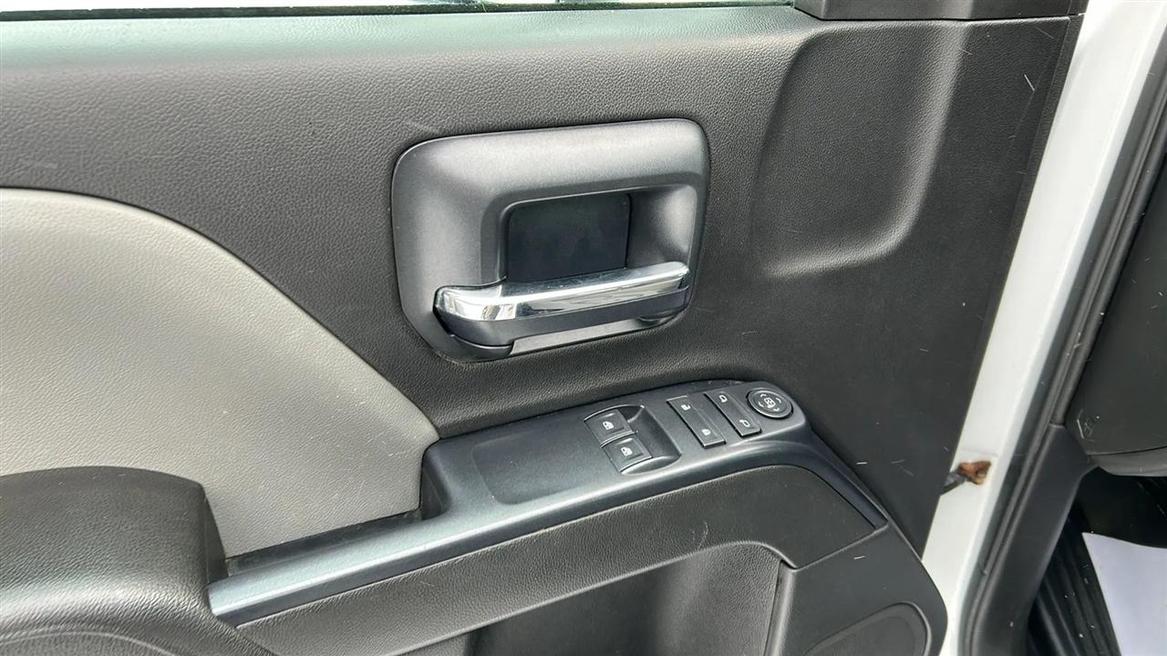 GMC Sierra 3500HD Base Long Box 4WD 2016