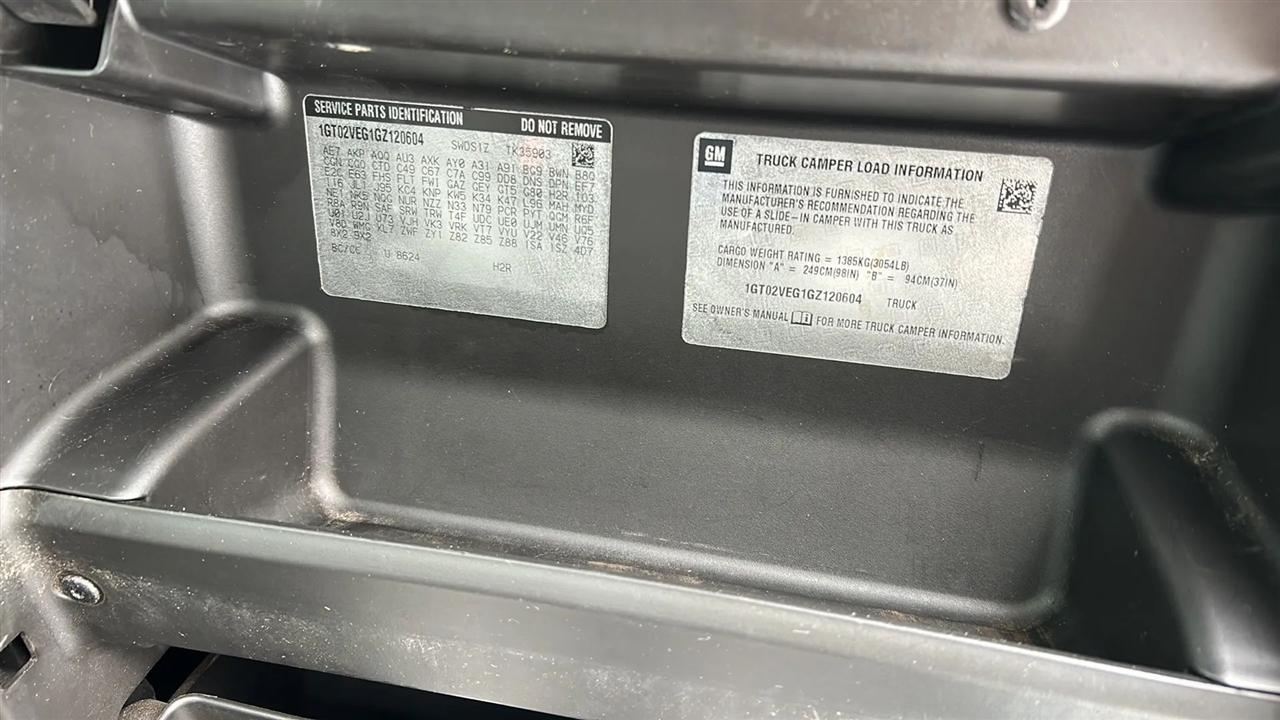 GMC Sierra 3500HD Base Long Box 4WD 2016