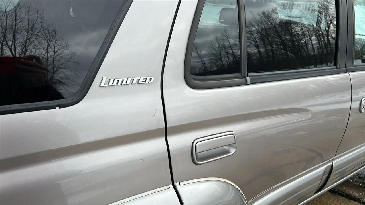 Toyota 4Runner Limited 4WD 2002