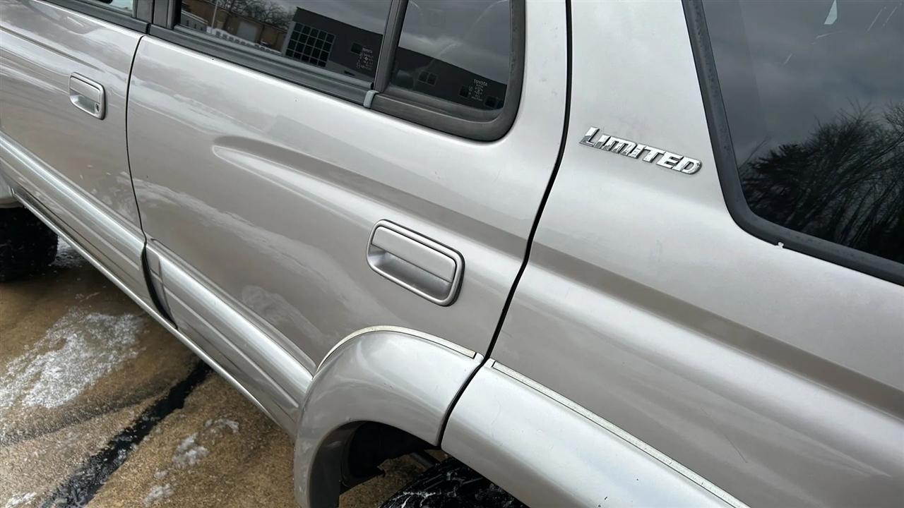 Toyota 4Runner Limited 4WD 2002