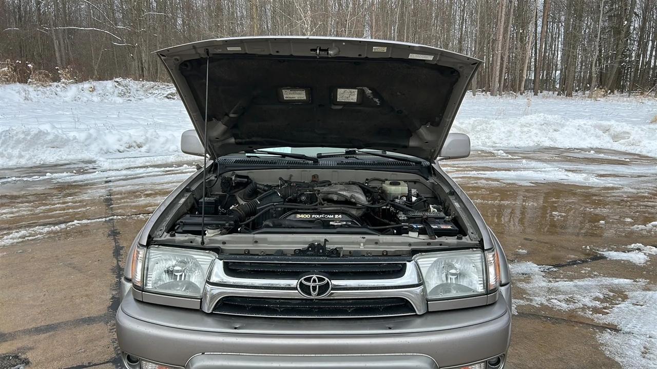 Toyota 4Runner Limited 4WD 2002