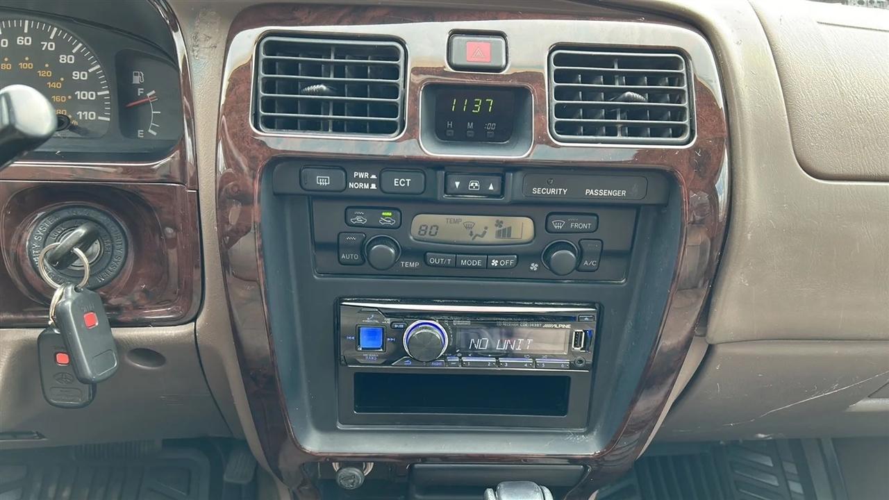 Toyota 4Runner Limited 4WD 2002