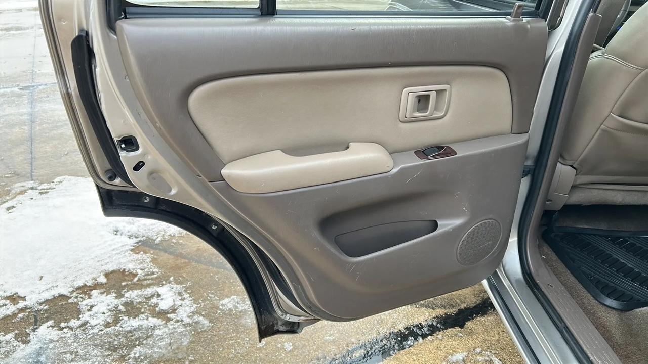 Toyota 4Runner Limited 4WD 2002