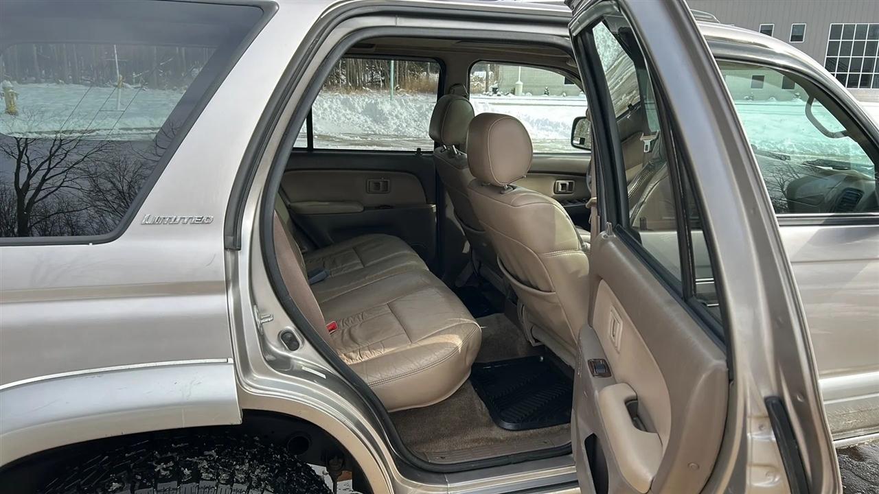 Toyota 4Runner Limited 4WD 2002