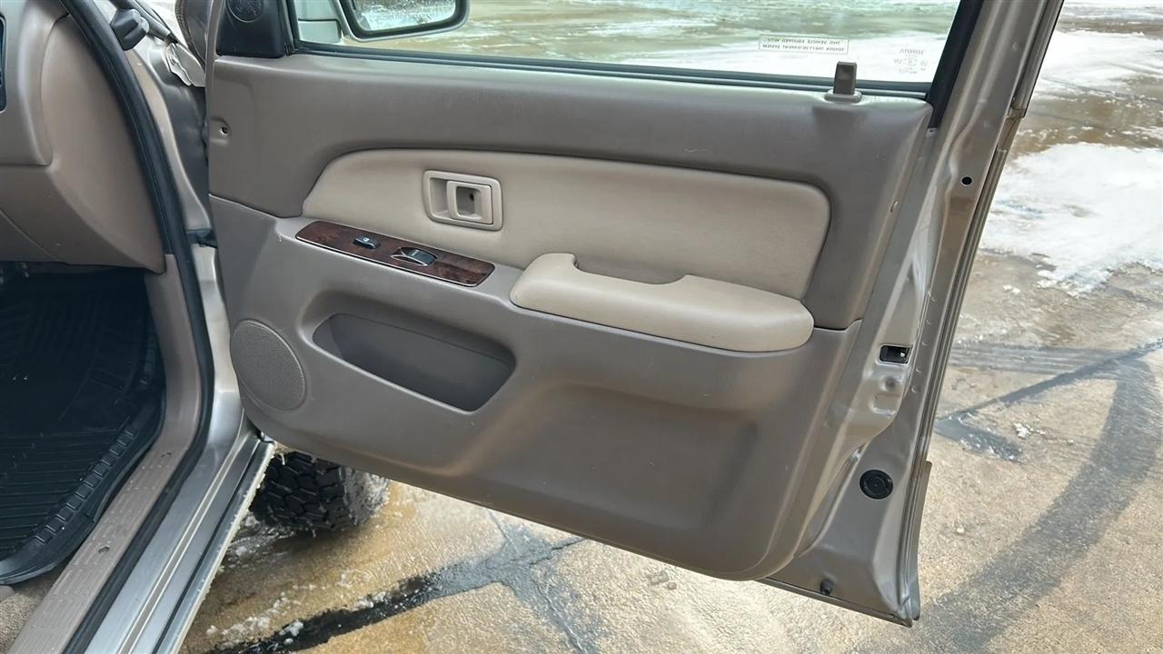 Toyota 4Runner Limited 4WD 2002