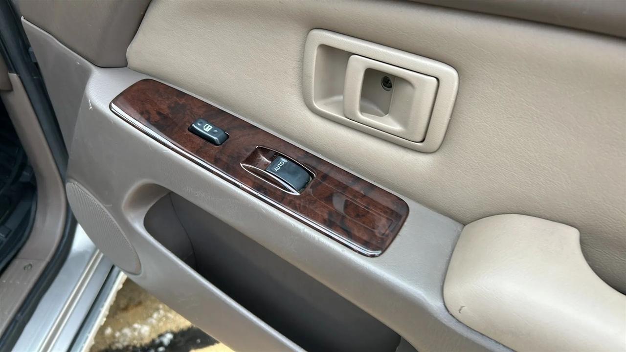 Toyota 4Runner Limited 4WD 2002