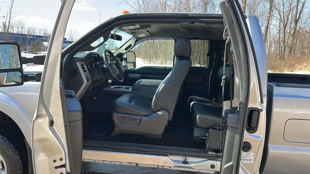 Ford F-250 SD Lariat SuperCab 4WD 2015