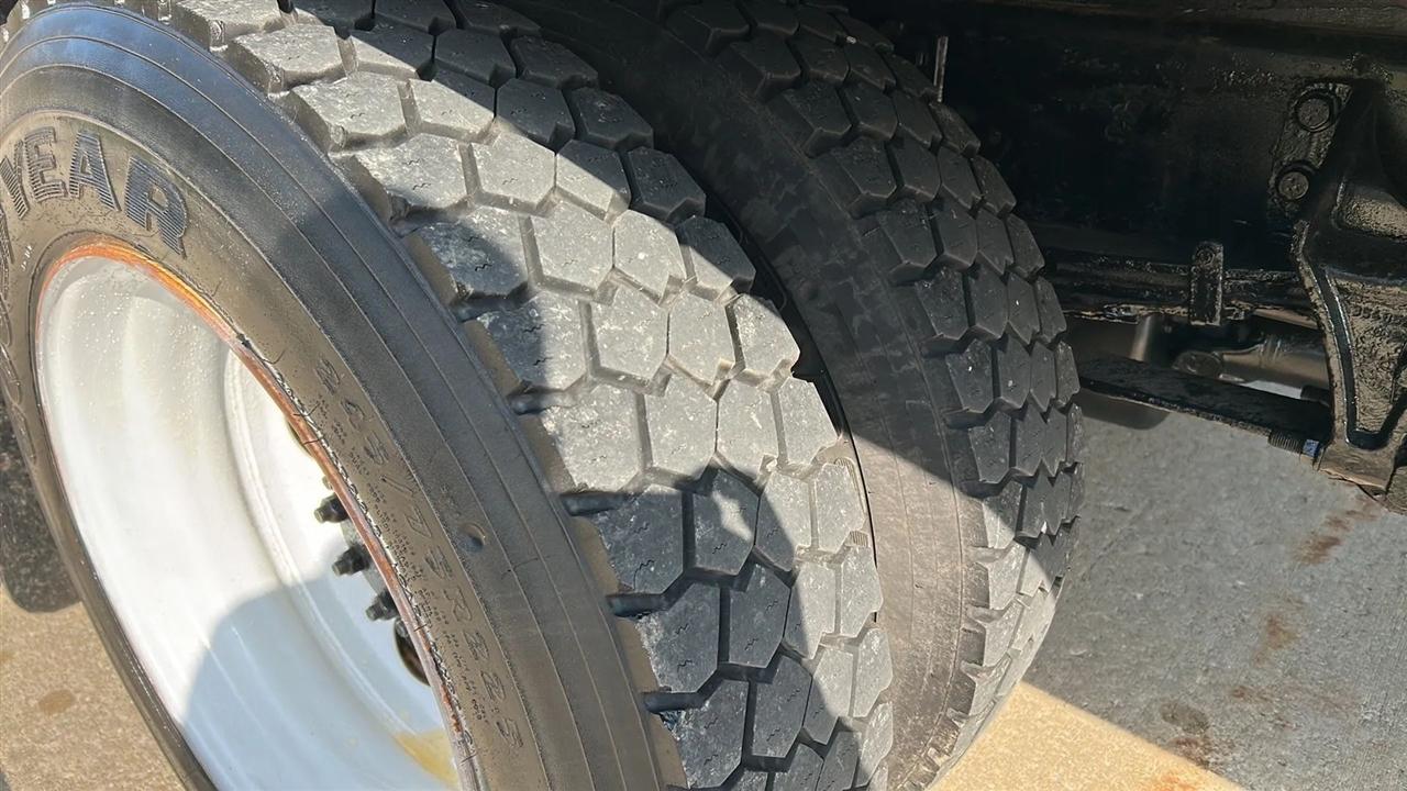 International 4300  2015