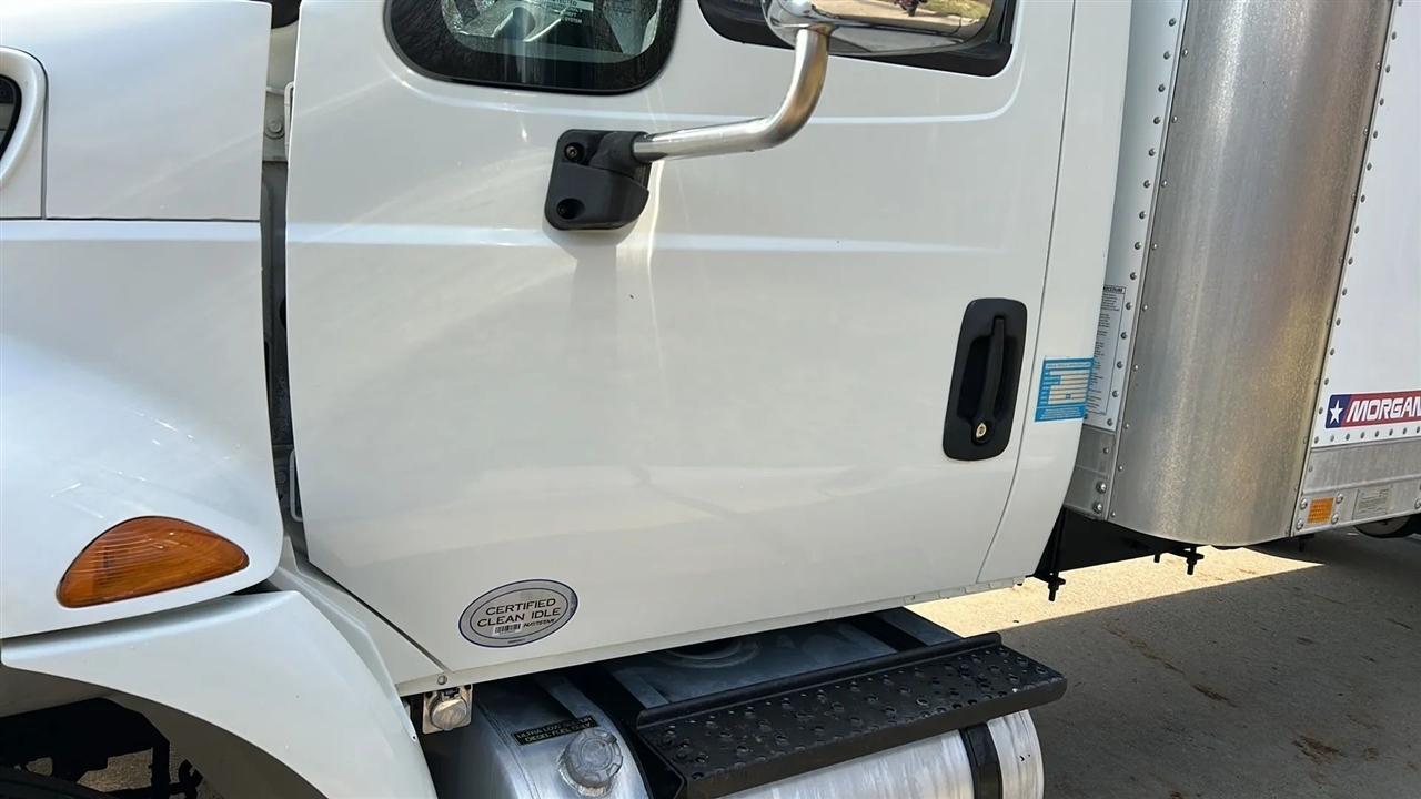 International 4300  2015