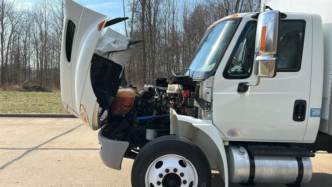 International 4300  2015