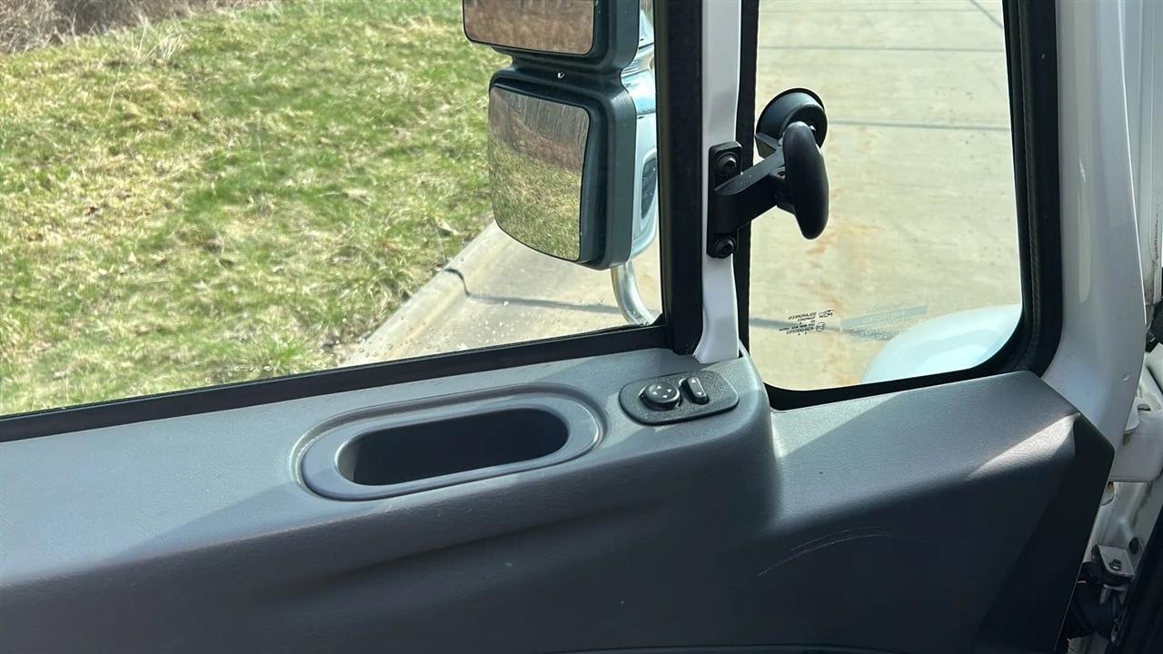 International 4300  2015