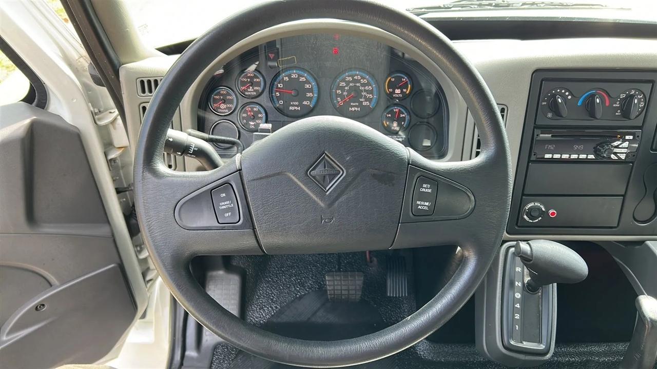 International 4300  2015