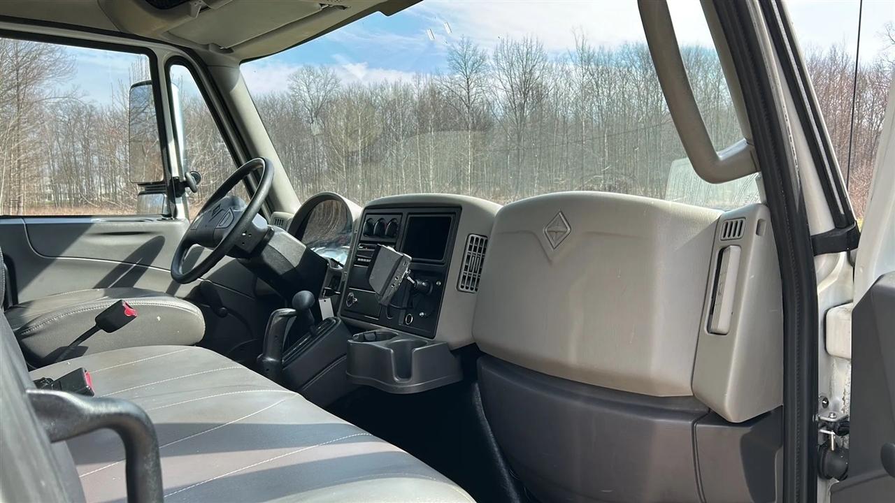 International 4300  2015