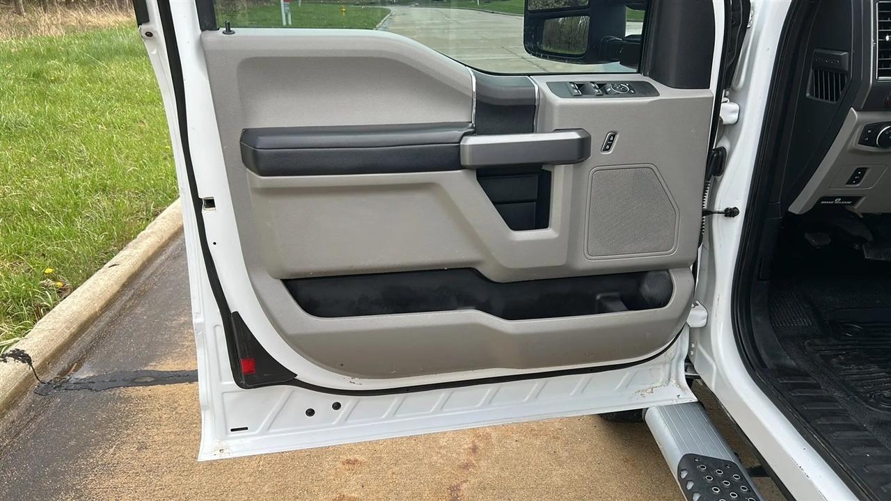 Ford F-250 SD XLT SuperCab 4WD 2018