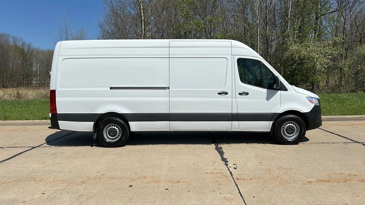 Mercedes-Benz Sprinter 2500 170-in. WB 2022