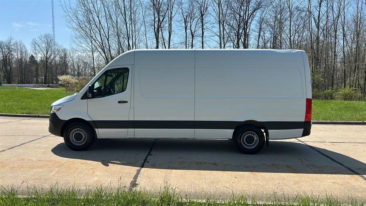 Mercedes-Benz Sprinter 2500 170-in. WB 2022