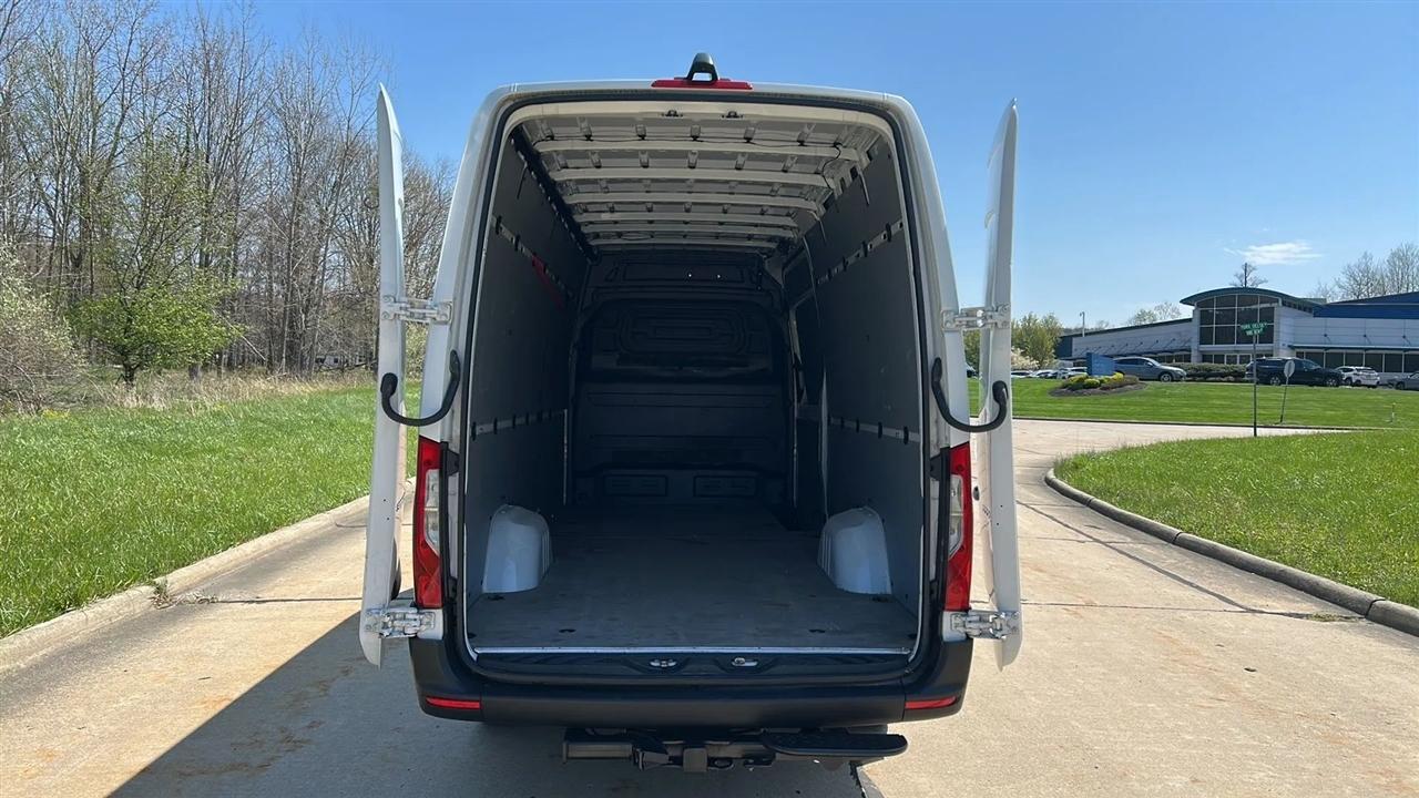 Mercedes-Benz Sprinter 2500 170-in. WB 2022